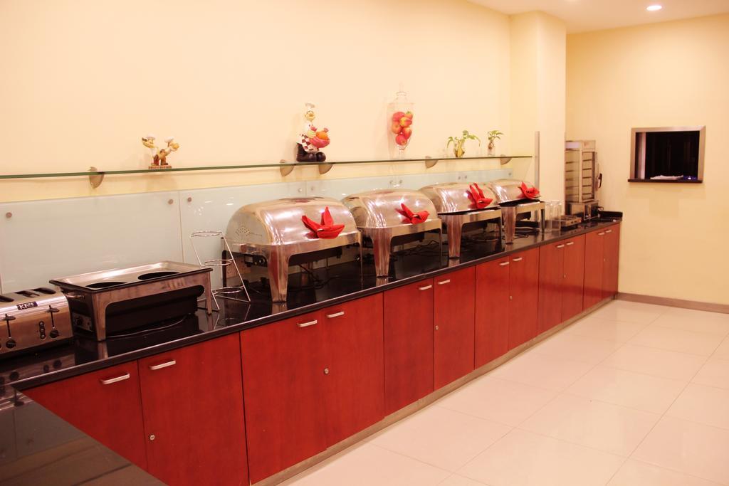 Hanting Express Shenyang Longemont Square Zewnętrze zdjęcie